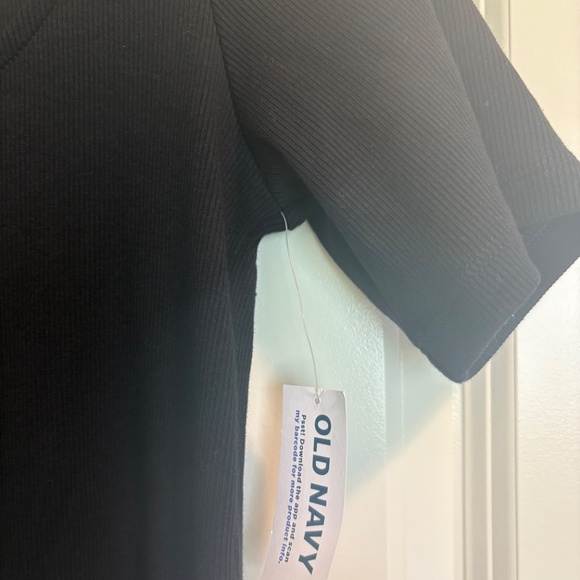 New Old Navy Women's Long Black Dress with Side Slits Size Medium Short Sleeve - Picture 2 of 4